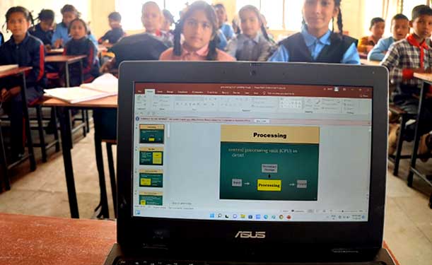 Sshrishti Trust - Computer Literacy programs in Government schools